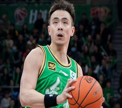 亚历山大独,雷霆客场绝,地反击四连,世界杯外围,2026世界杯,投注策略,赔率对比,赛事分析